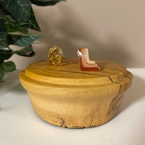 𝐕𝐢𝐧𝐭𝐚𝐠𝐞 𝐄𝐧𝐚𝐦𝐞𝐥 𝐂𝐥𝐢𝐩 𝐎𝐧 𝐄𝐚𝐫𝐢𝐧𝐠𝐬